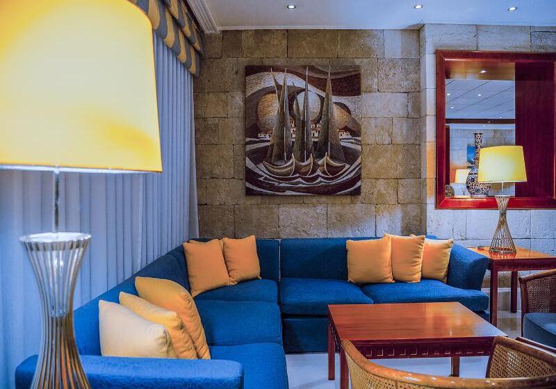 호텔 Mediterranean