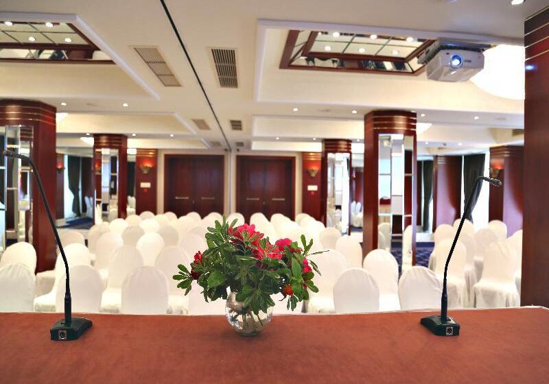 호텔 Mediterranean