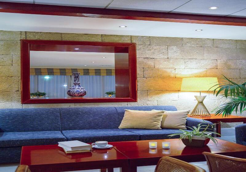 호텔 Mediterranean