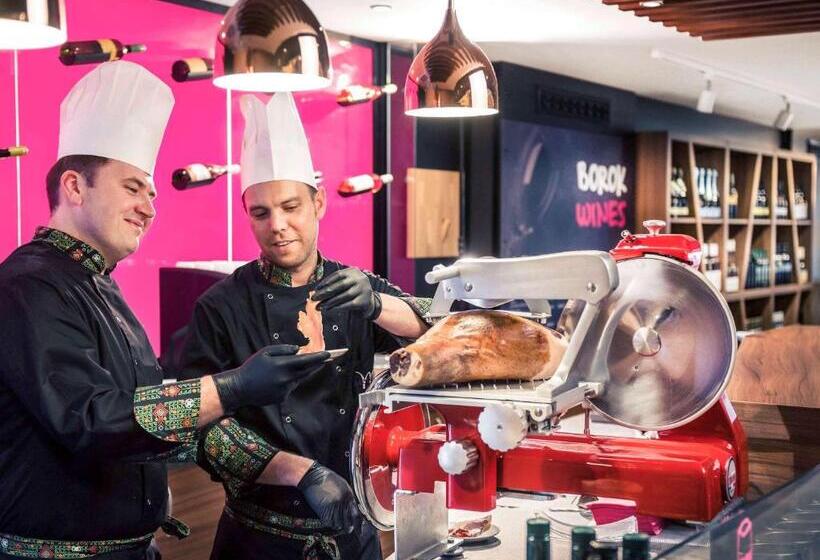 هتل Mercure Budapest City Center