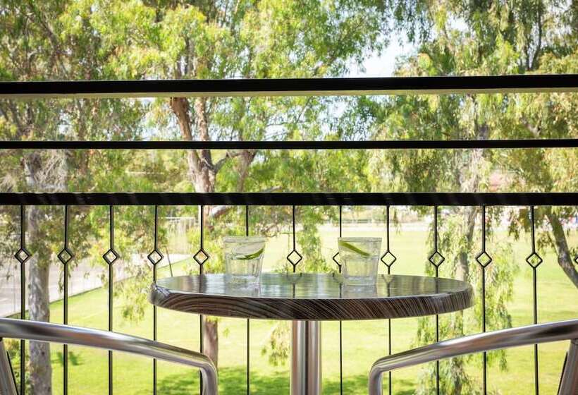 Отель Mitsis Messonghi