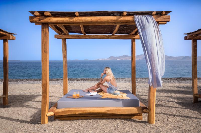 هتل Mitsis Ramira