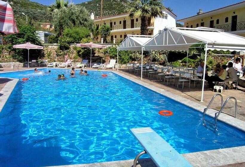 בית מלון כפרי Mytilana Village