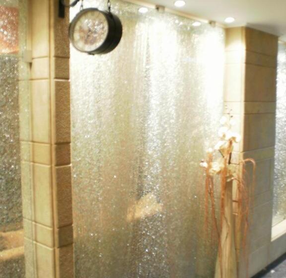 Отель Niki Piraeus