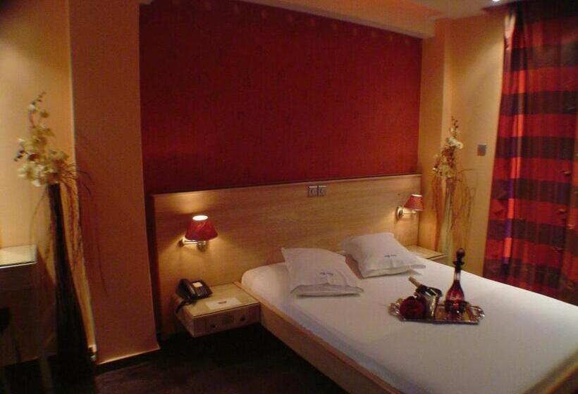 Отель Niki Piraeus