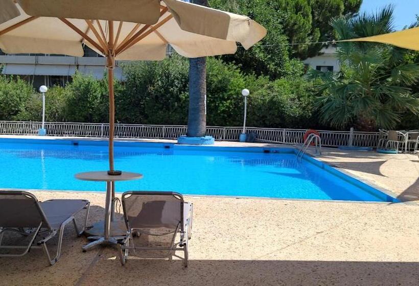 בית מלון כפרי Nireus