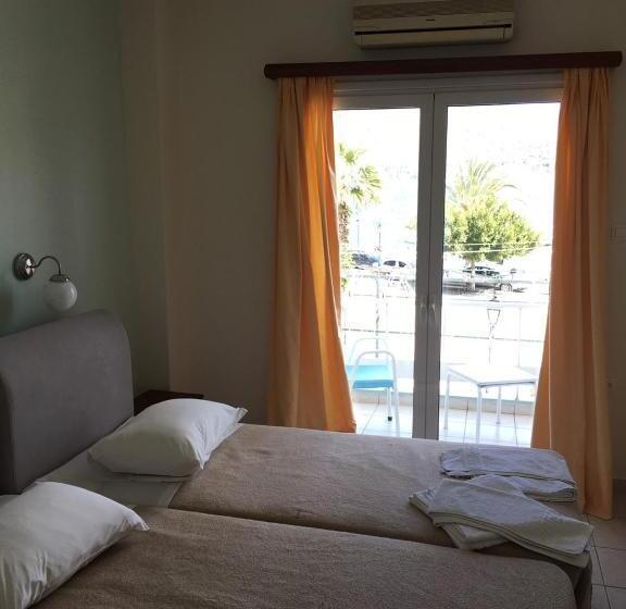 בית מלון כפרי Papasotiriou