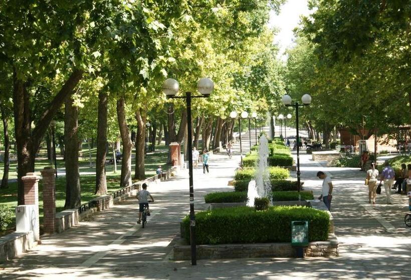 בית מלון כפרי Park