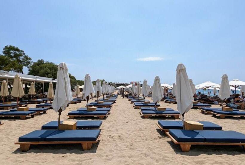 בית מלון כפרי Parthenis Riviera