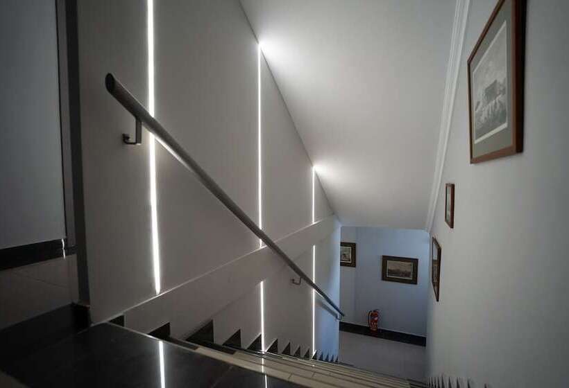 בית מלון כפרי Parthenis Riviera