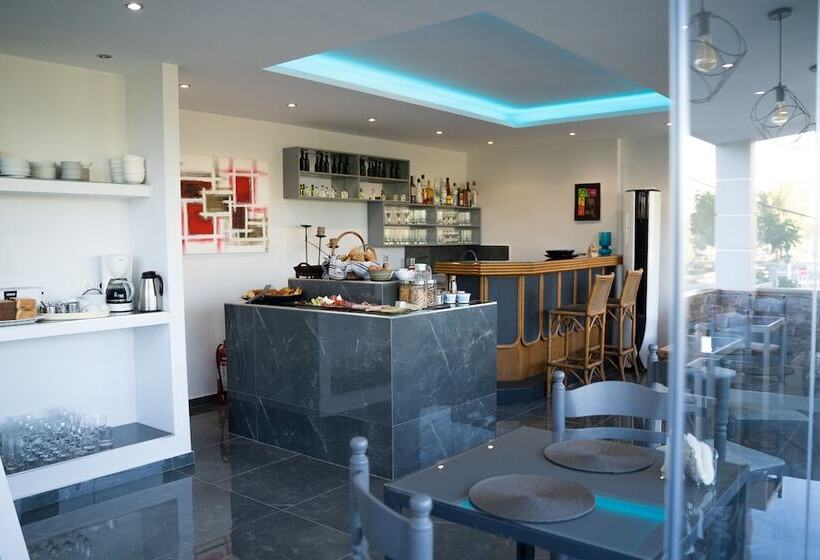 בית מלון כפרי Parthenis Riviera