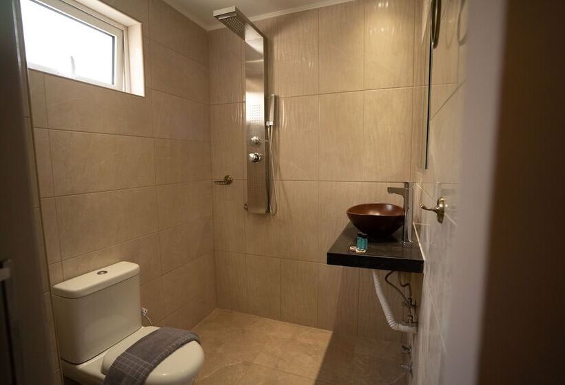 בית מלון כפרי Parthenis Riviera