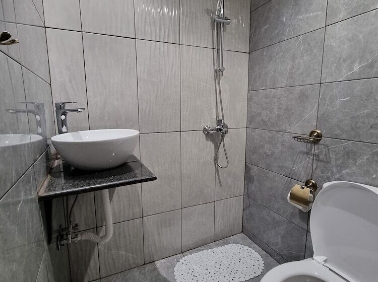 בית מלון כפרי Parthenis Riviera