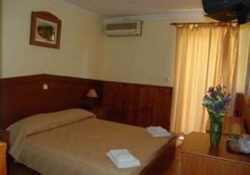 בית מלון כפרי Parthenis Riviera