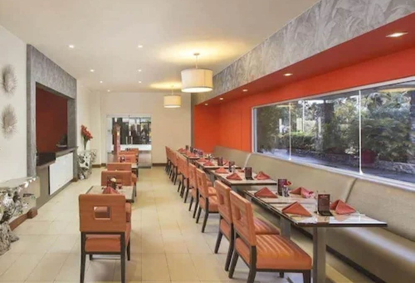 Pegasus Hotel By The Waterfront