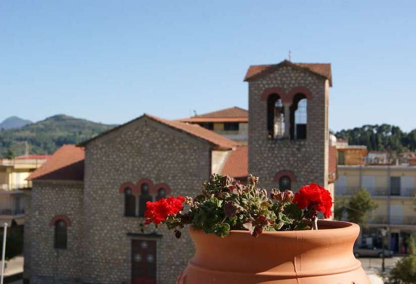 בית מלון כפרי Pelops