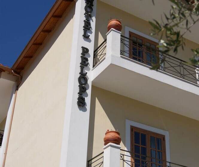 בית מלון כפרי Pelops