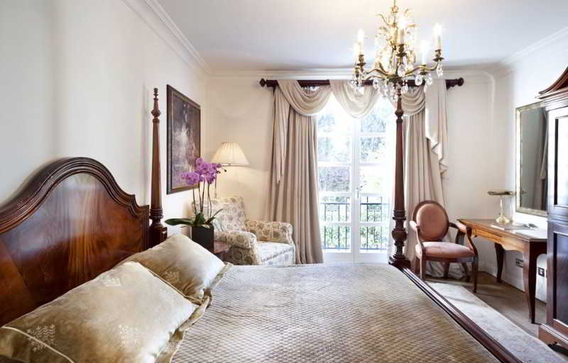 בית מלון כפרי Pentelikon