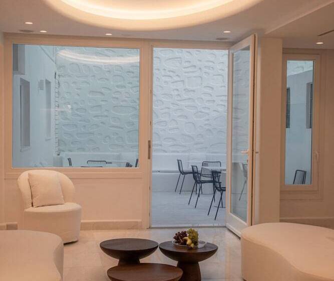 Отель Petasos Chic