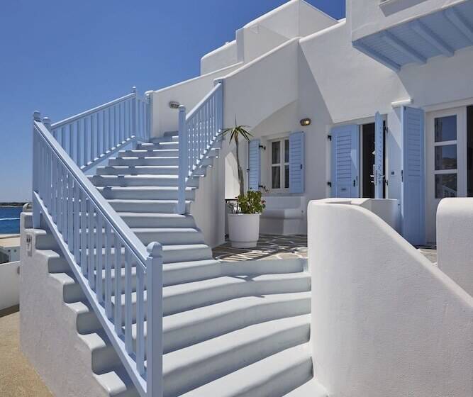 هتل Petinos Beach