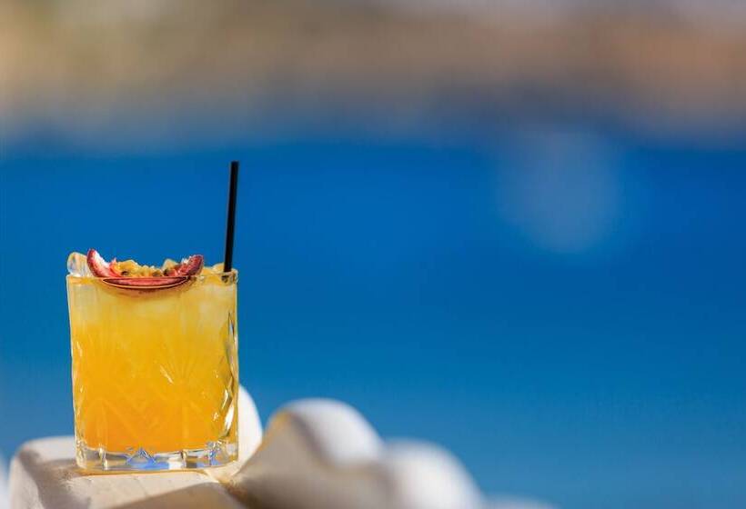 호텔 Petinos Beach