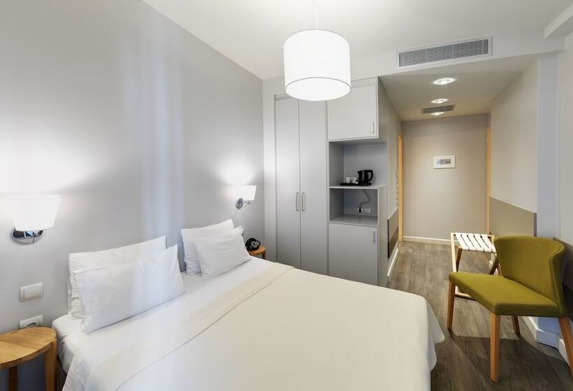 호텔 Phidias Piraeus