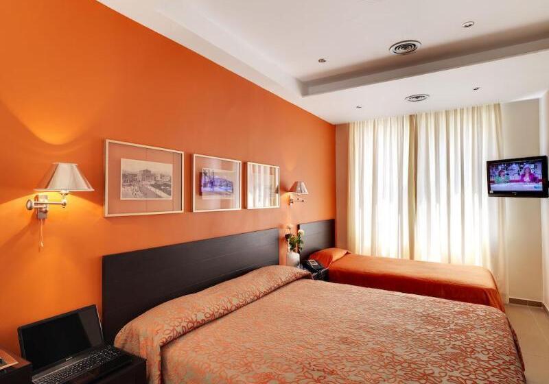 호텔 Phidias Piraeus