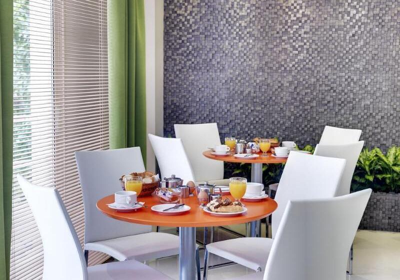 호텔 Phidias Piraeus