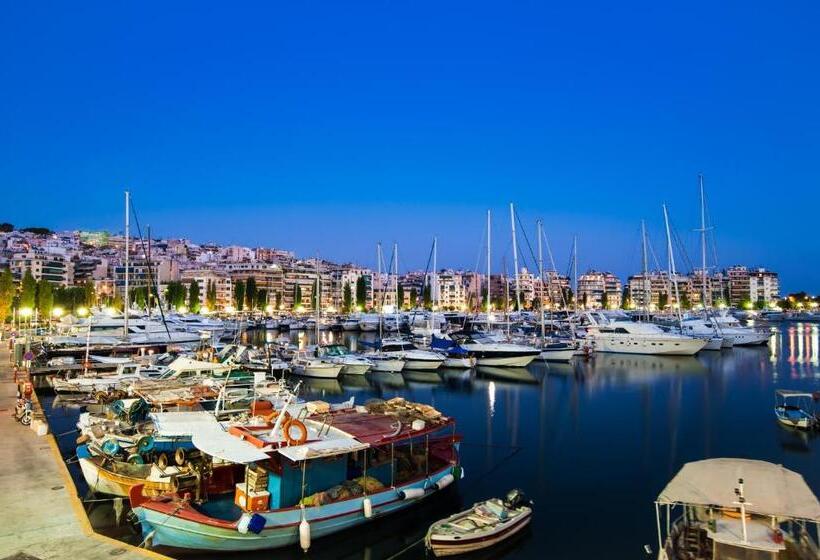 בית מלון כפרי Phidias Piraeus