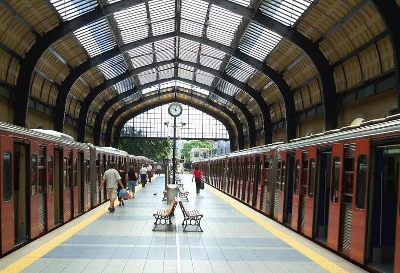 호텔 Phidias Piraeus