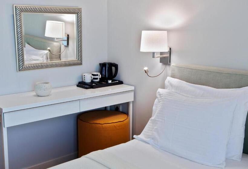 호텔 Phidias Piraeus