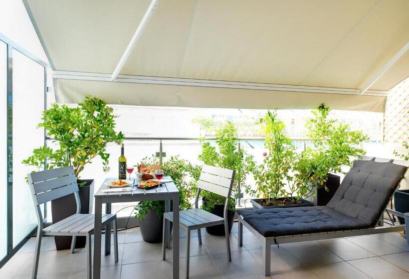 호텔 Phidias Piraeus