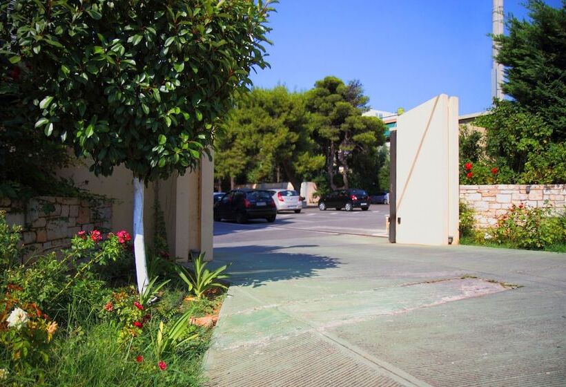 בית מלון כפרי Pines