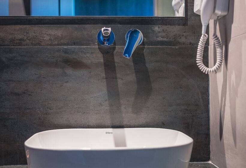 בית מלון כפרי Pines