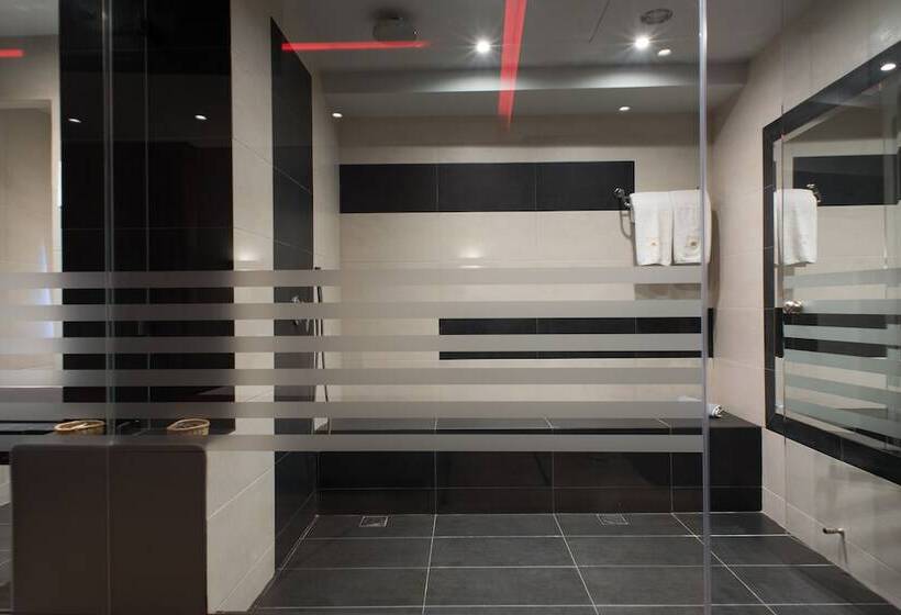 בית מלון כפרי Pines