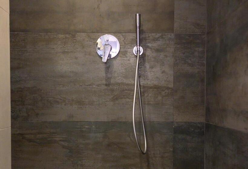 בית מלון כפרי Pines