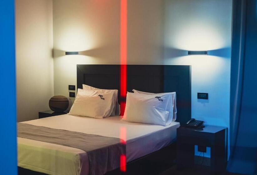 בית מלון כפרי Pines