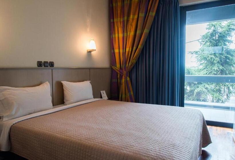 בית מלון כפרי Pines