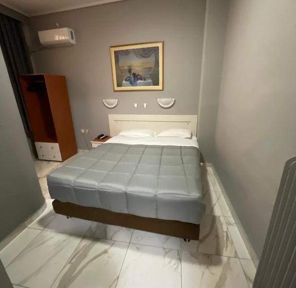 בית מלון כפרי Piraeus Acropole