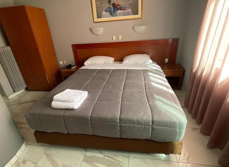 호텔 Piraeus Acropole