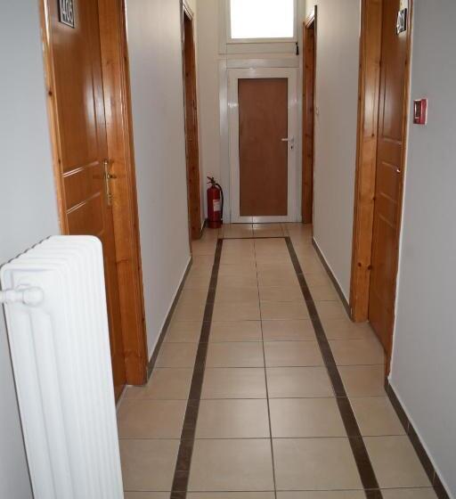 בית מלון כפרי Piraeus Acropole