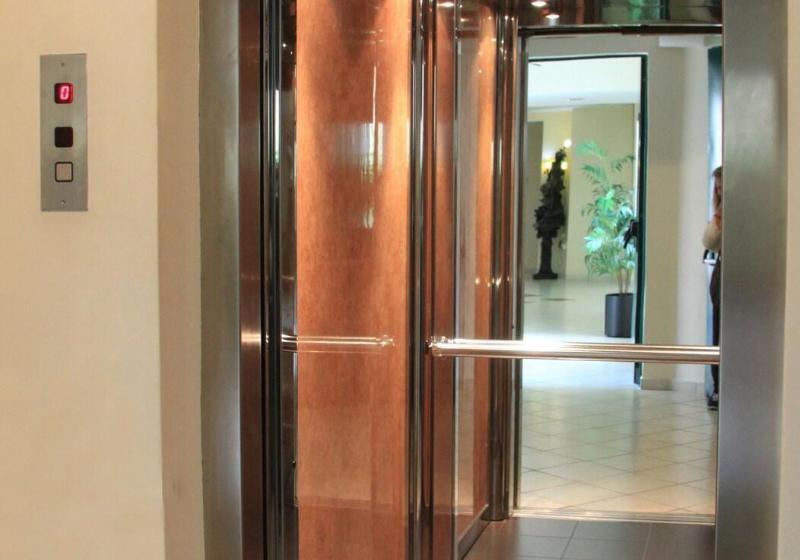 בית מלון כפרי Platon