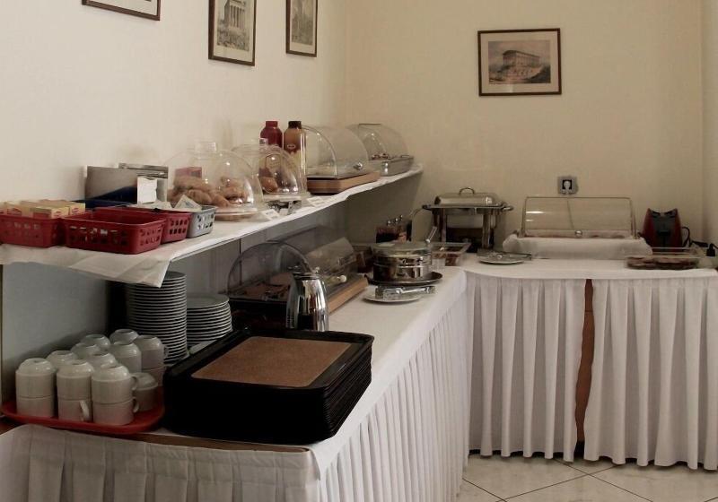 בית מלון כפרי Platon