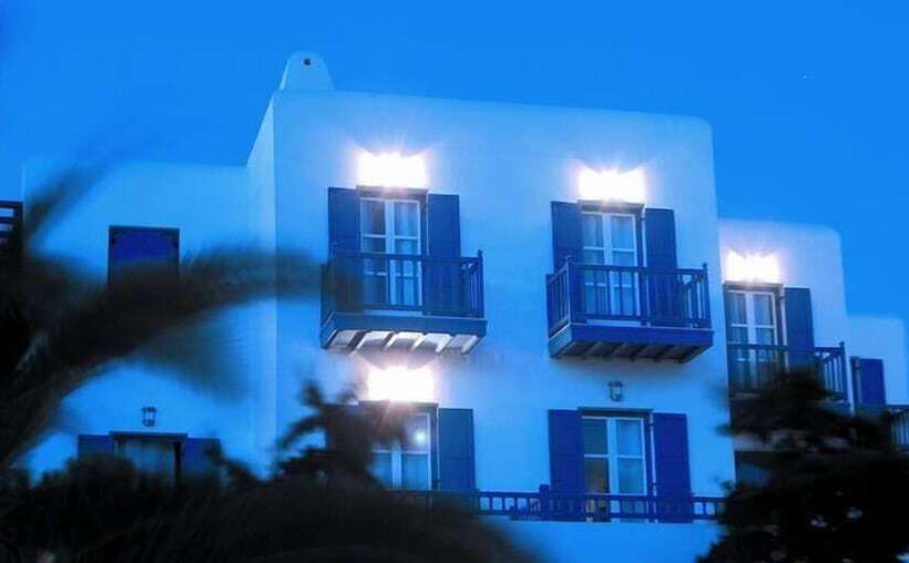 Poseidon Hotel Suites