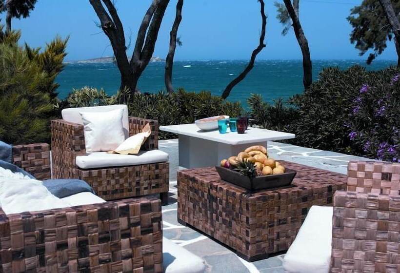 Poseidon Hotel Suites