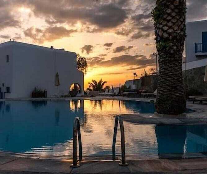 Poseidon Hotel Suites