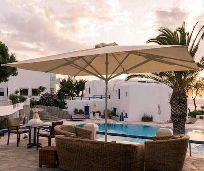 Poseidon Hotel Suites