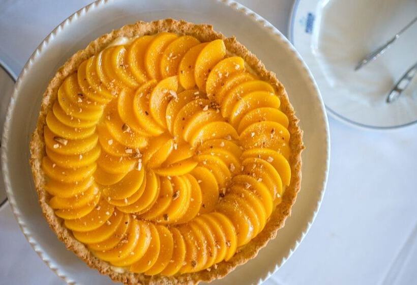 Poseidon Hotel Suites