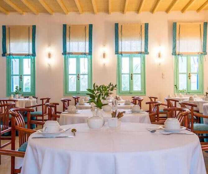 Poseidon Hotel Suites