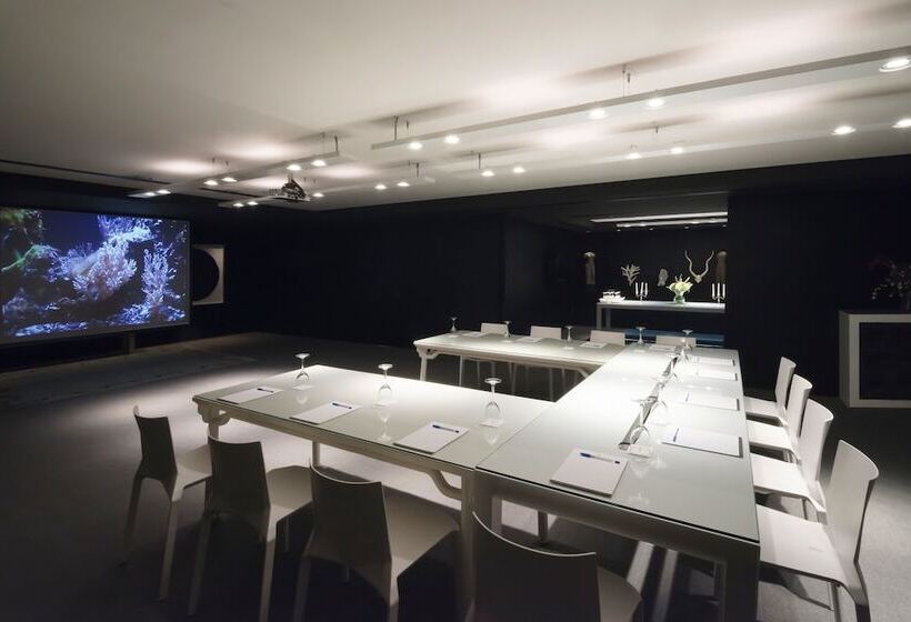 President Hotel Athens